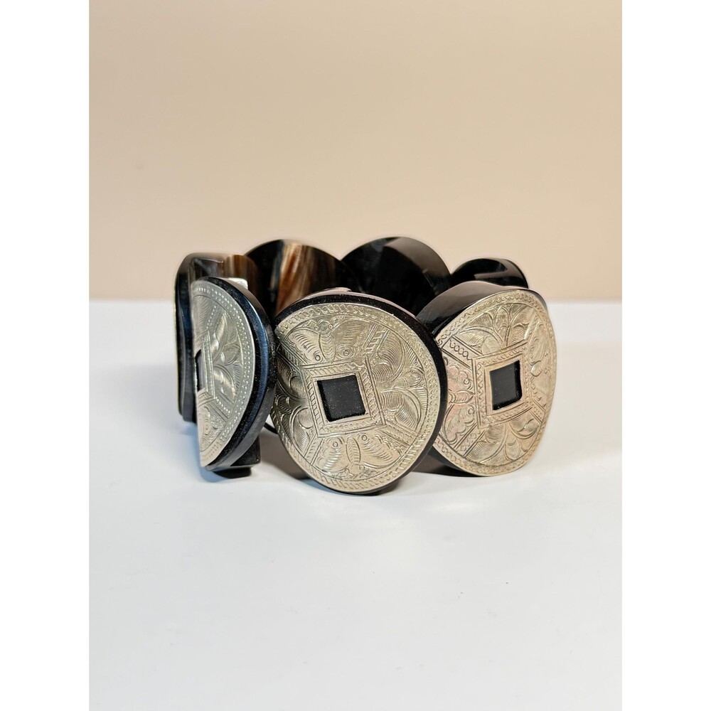 Vintage Wood and Silvertone Metal Stretch Bracelet Size 9.5